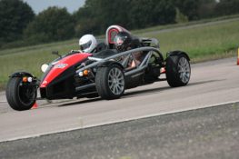 Atom Race for Two People (2 Laps)