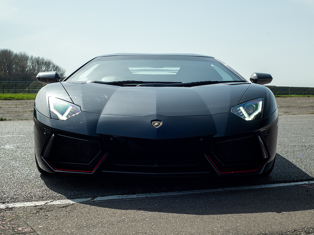 Lamborghini Aventador Driving Experience (3 Miles)