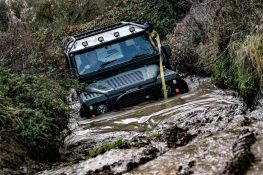 Ultimate Off Road Family Experience for Four (4yrs+) – Weekday 1 Car Experience Weekday