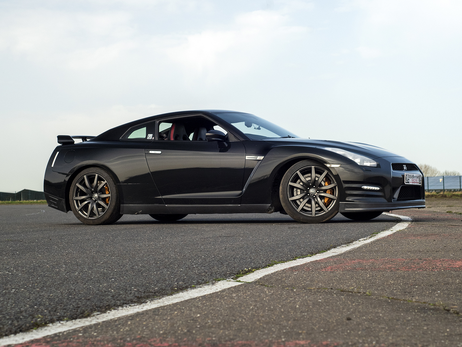 Nissan GTR Gen 3 Driving Experience Blast 1 Car + High Speed Passenger Ride  (Weekday) - Supercar Driving Experiences UK