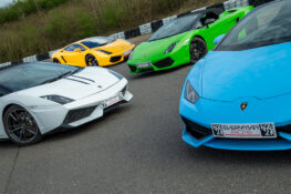 Ultimate Lamborghini Driving Experience Blast 4 Cars (Weekday)