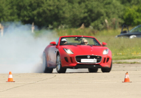 Jaguar F-Type Driving Experience Blast 1 Car + High Speed Passenger Ride (Weekday) 1 Car Experience Weekday